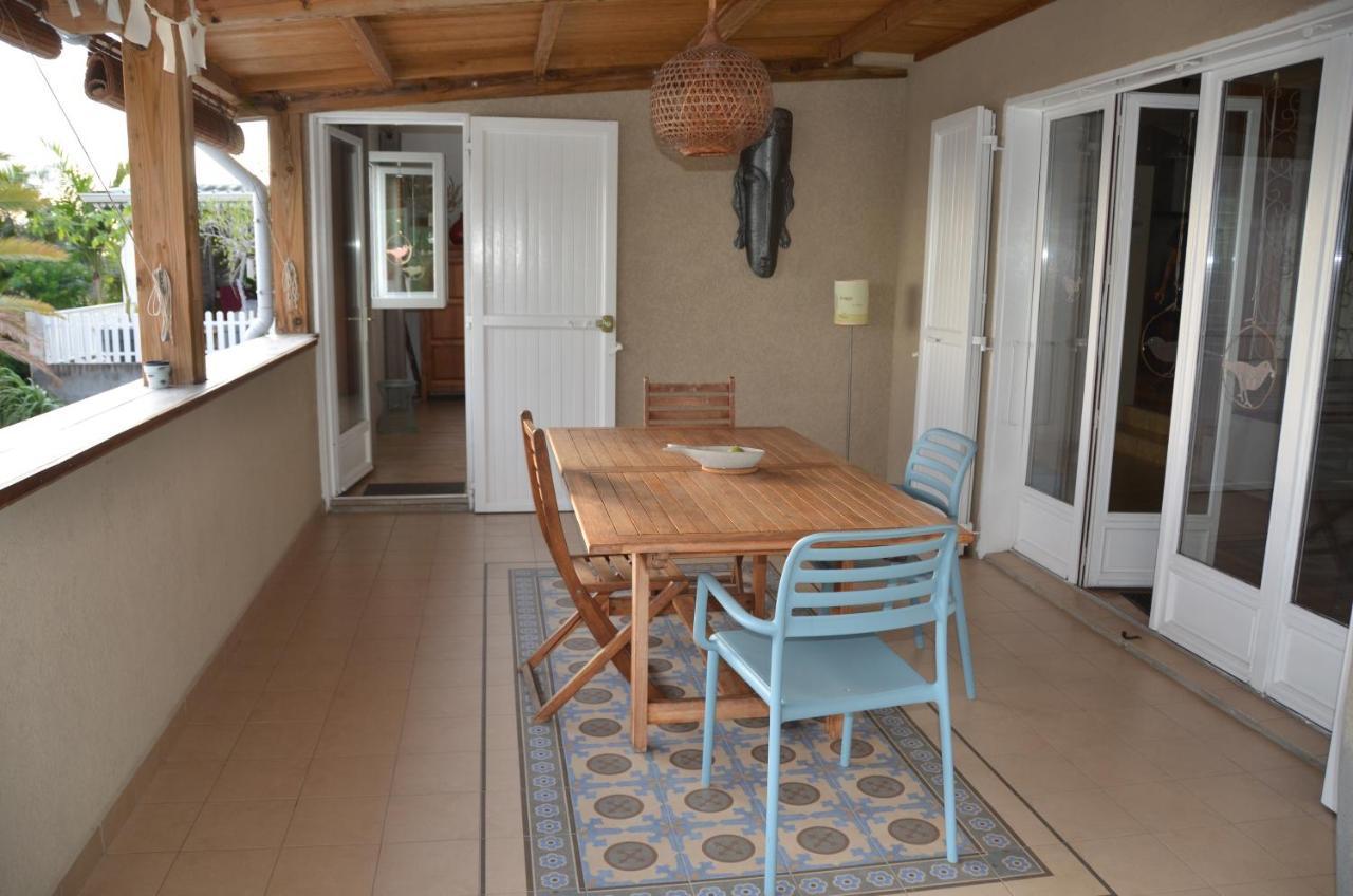 Au Claire De L'Eau Apartment Saint-Leu Luaran gambar