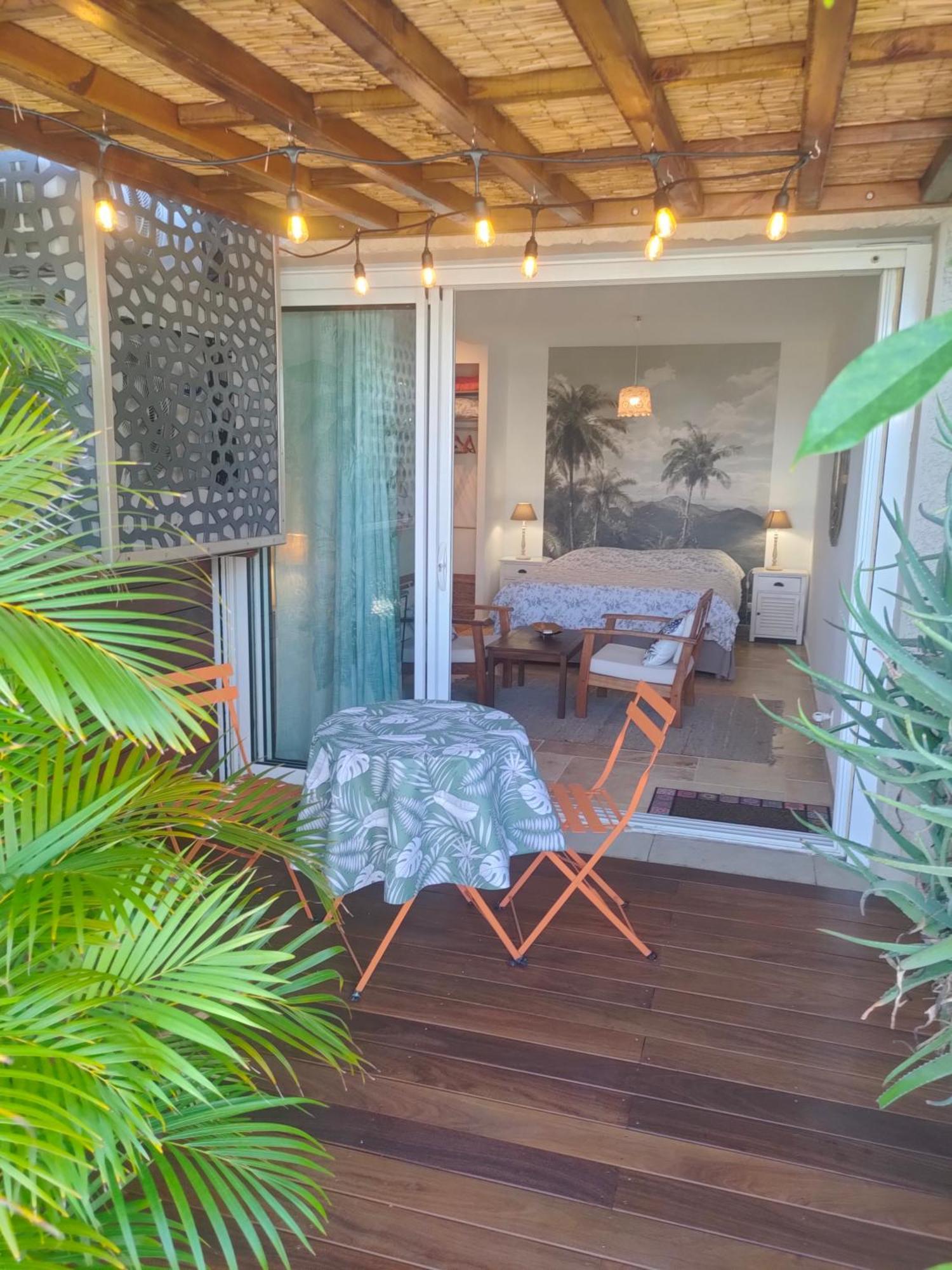 Au Claire De L'Eau Apartment Saint-Leu Luaran gambar